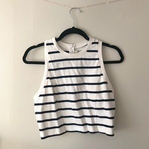 •A&F• white and navy nautical striped crop